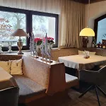 Auhirsch بيت ضيافة
