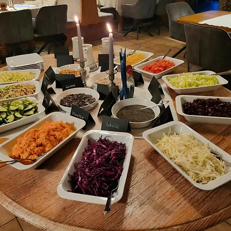 Auhirsch בית הארחה Böbrach